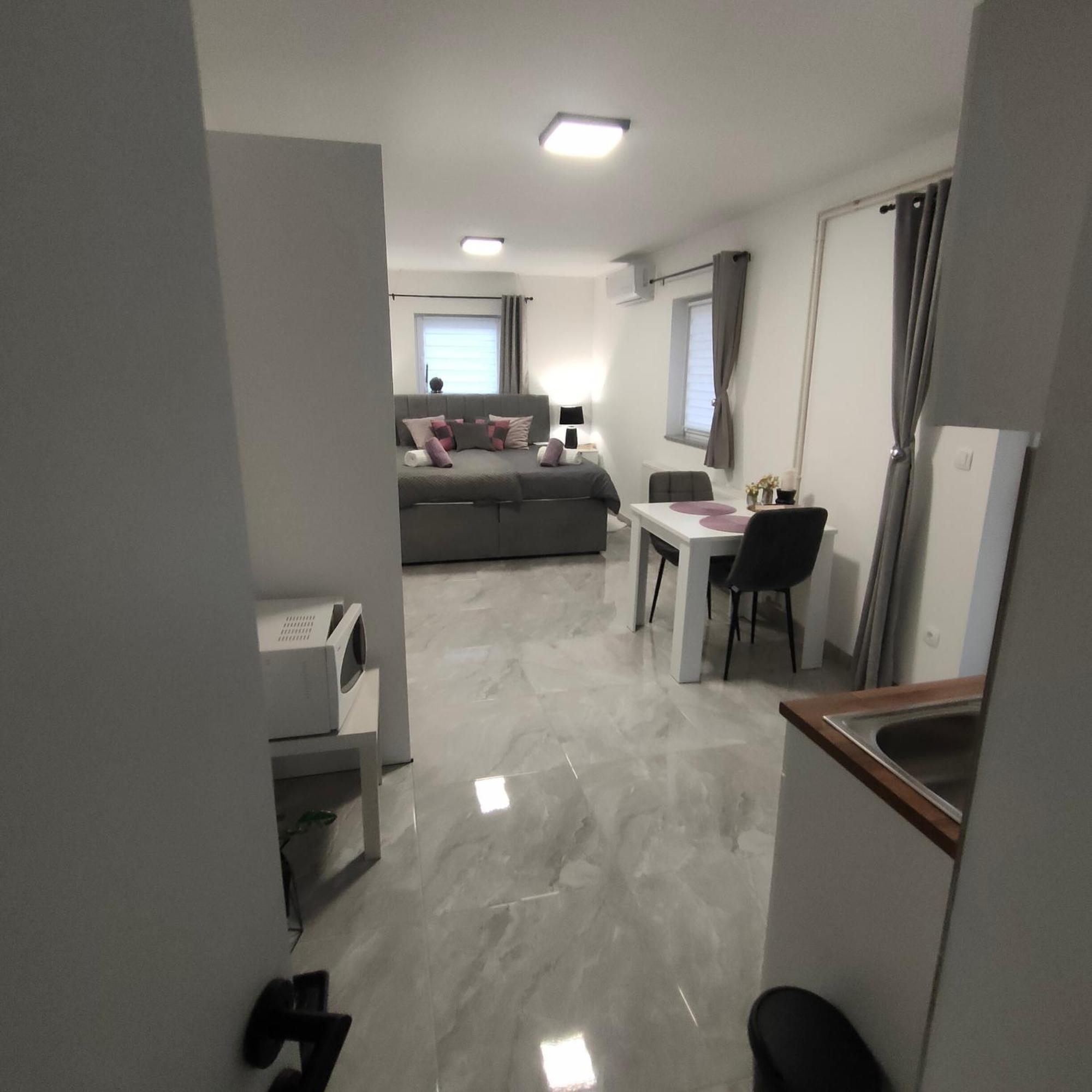 Apartmani Sun & Moon Bjelovar Exterior foto